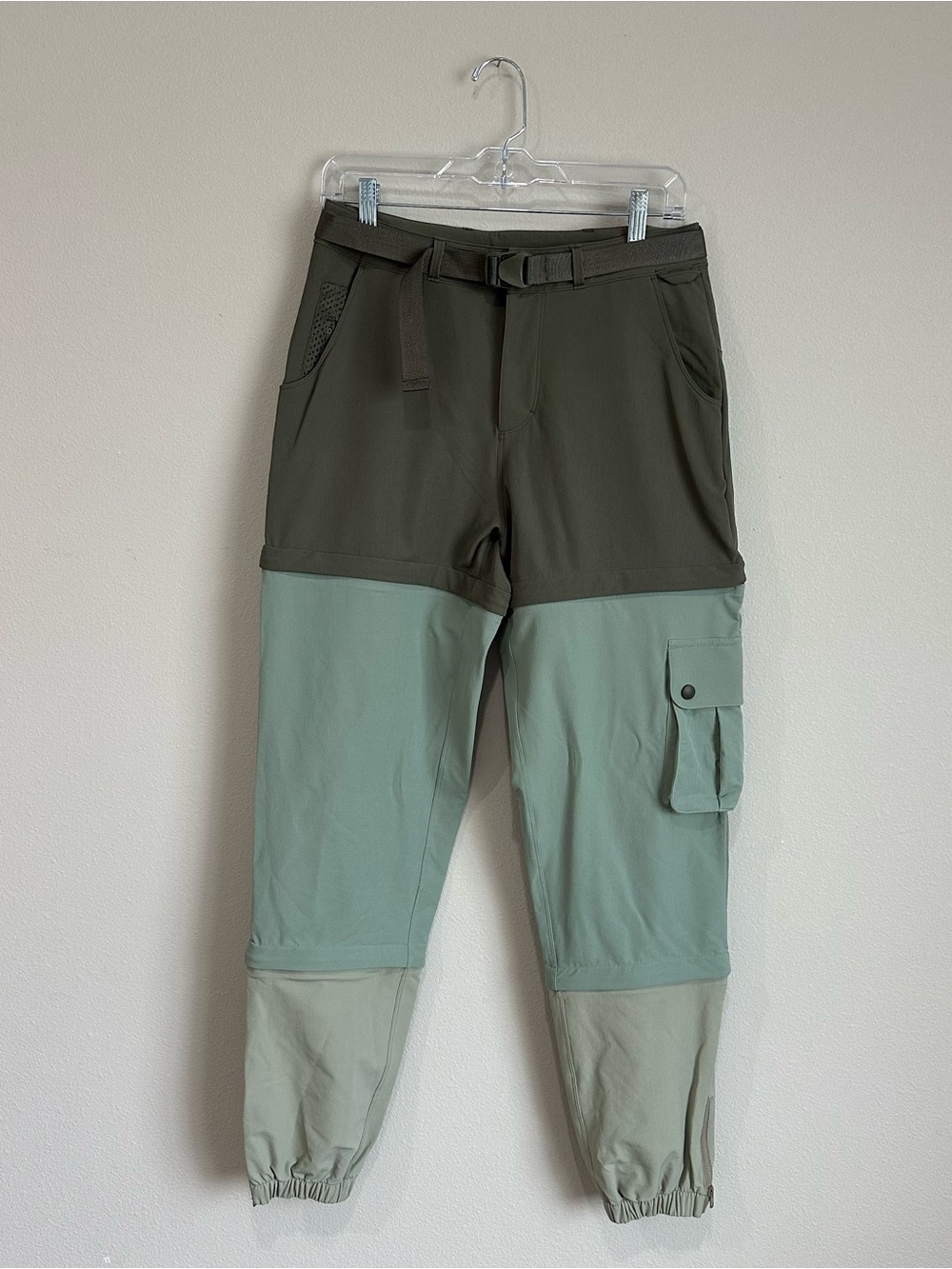 Outdoor Voices RecTrek Zip-off pants size small Aloe Sage Green